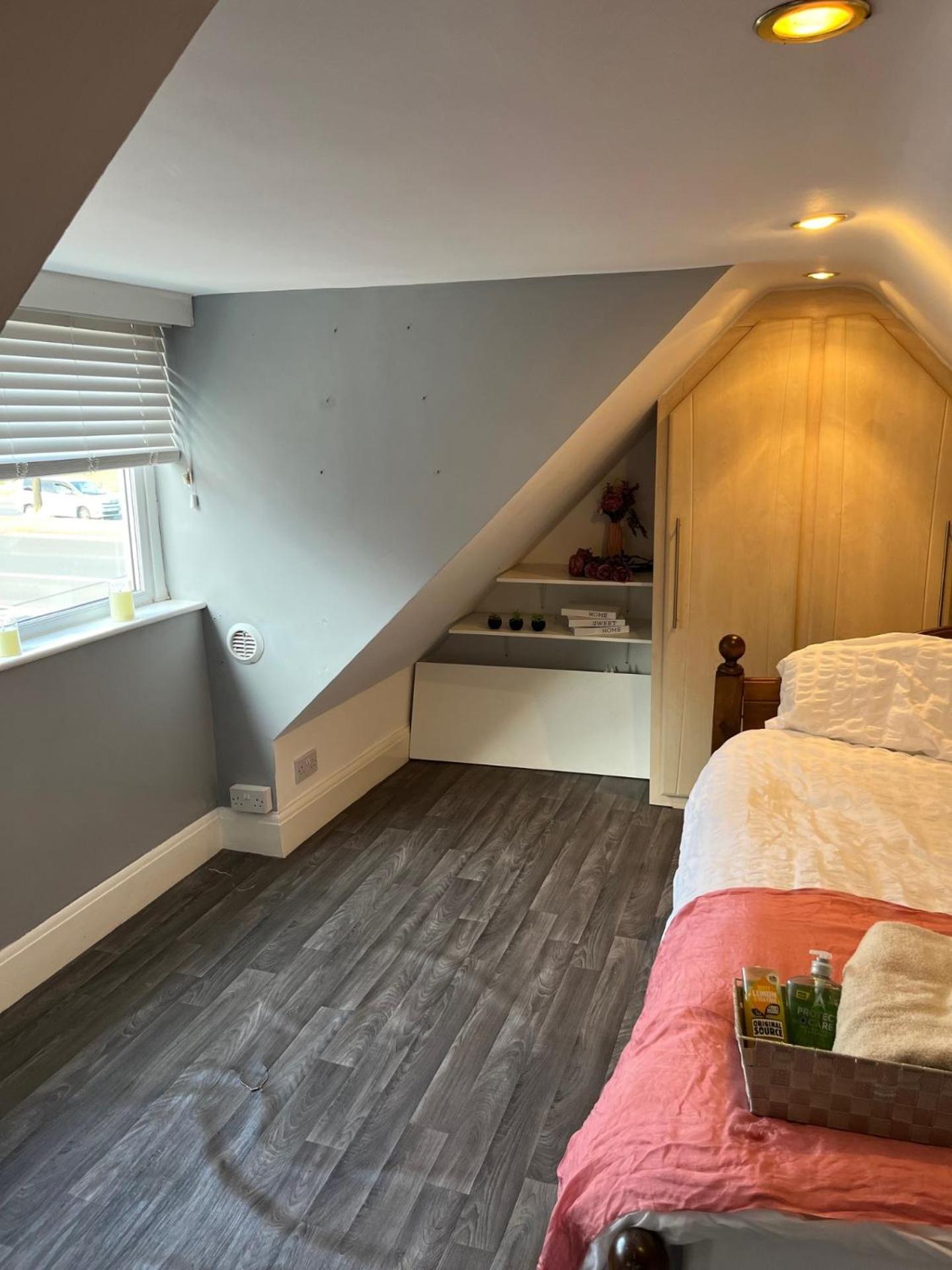 Cozy Room In A Serene House Бирмингам Екстериор снимка